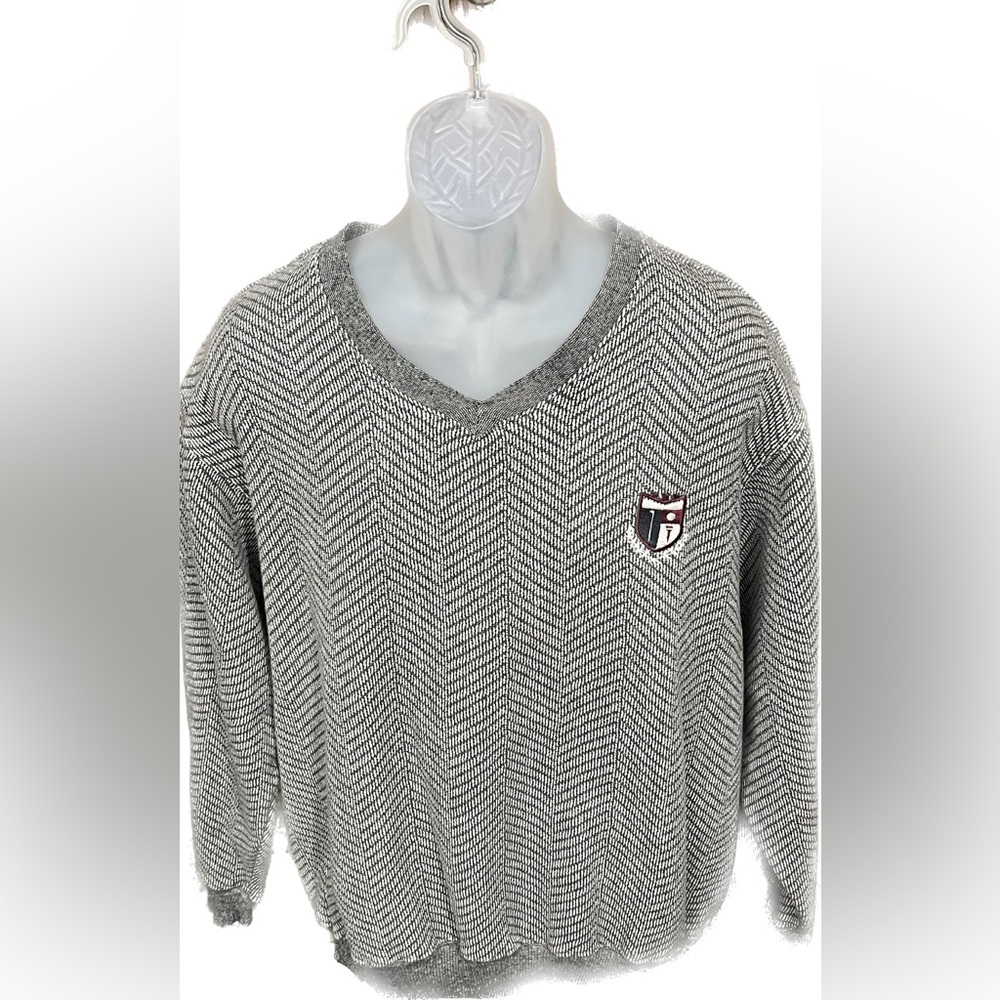 Vintage 90’s Crable Classics Golf Sweatshirt (Looks like Sweater) V Neck USA Lg